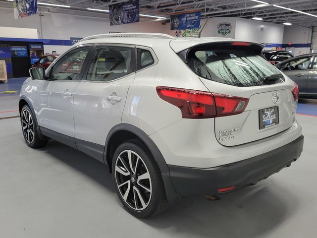 2017 Nissan Rogue Sport SL photo 4