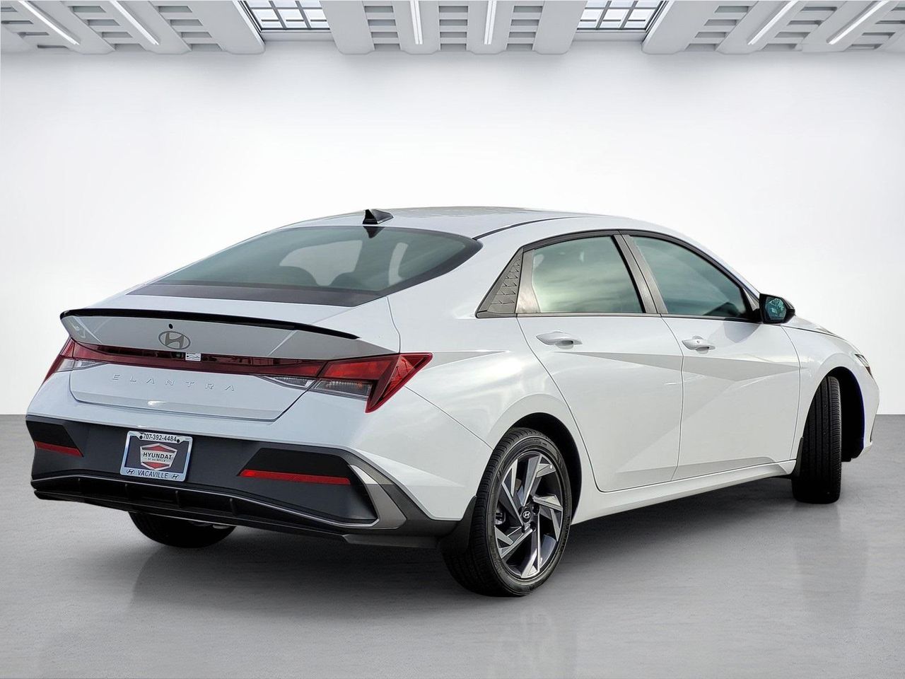2025 Hyundai Elantra SEL Sport photo 4