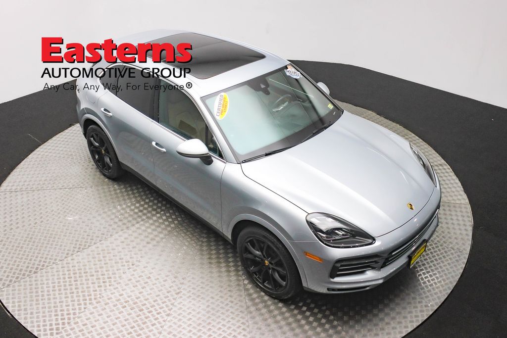 2020 Porsche Cayenne S photo 3