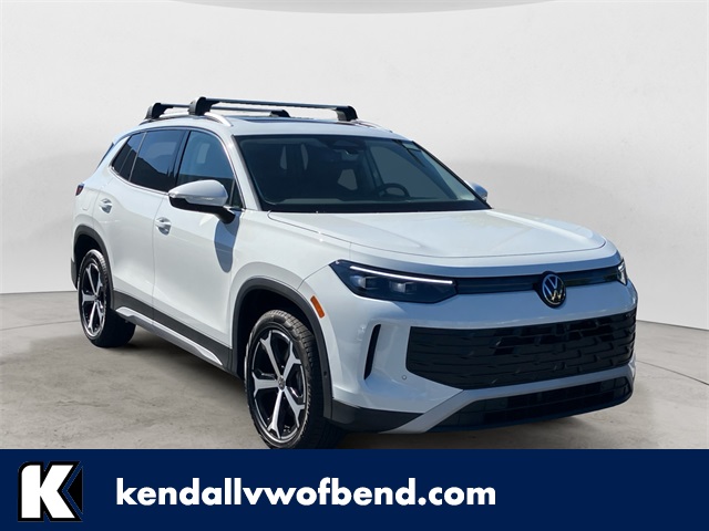 2025 Volkswagen Tiguan SE's photo