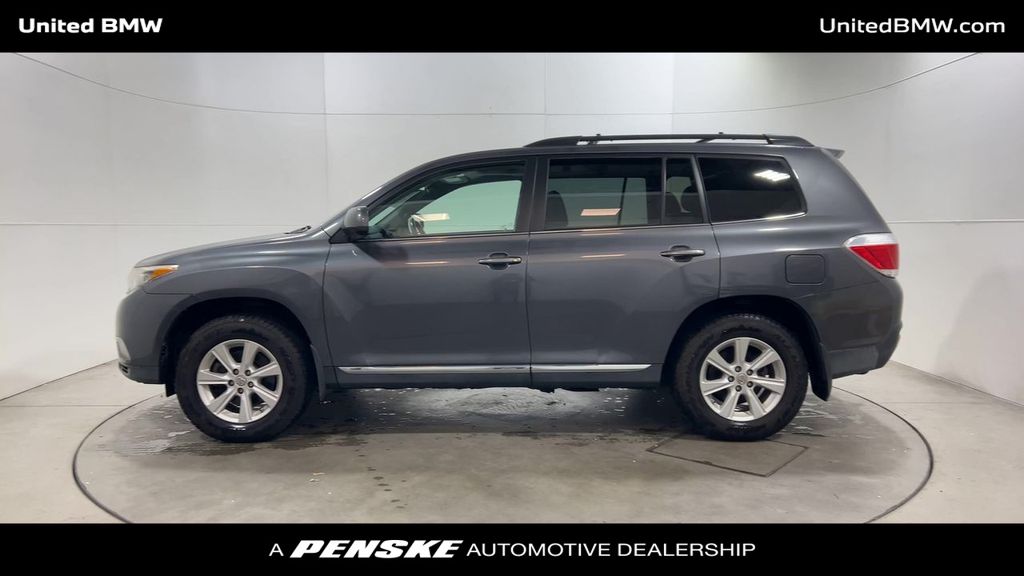 2011 Toyota Highlander Base photo 4