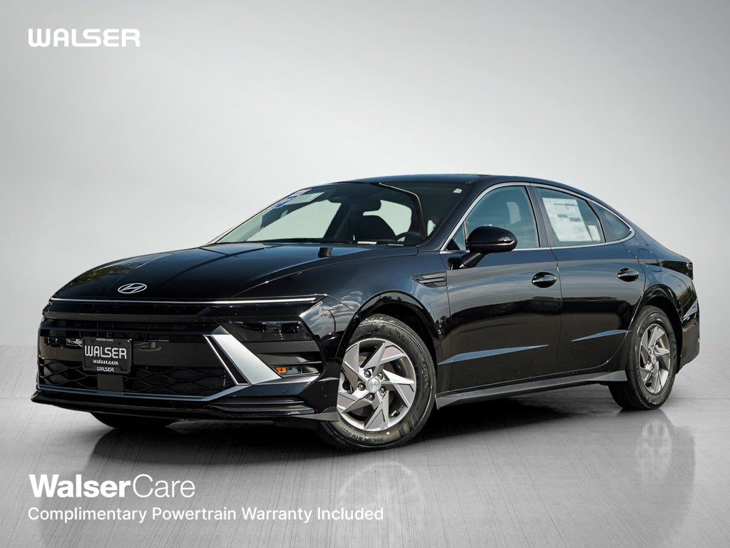 2026 Hyundai Sonata SE's photo