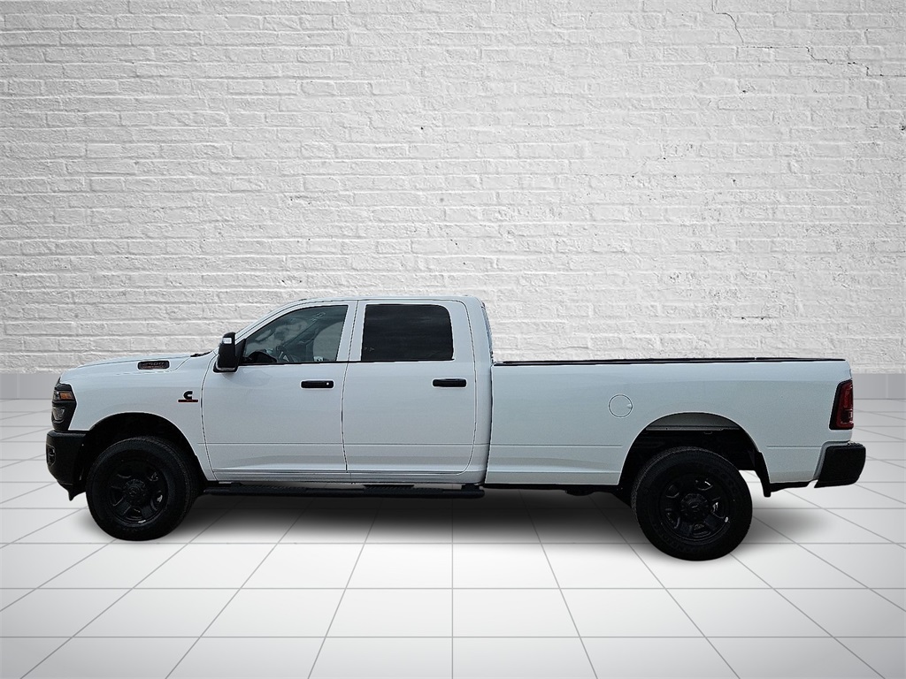 2025 Ram 2500 Tradesman photo 2
