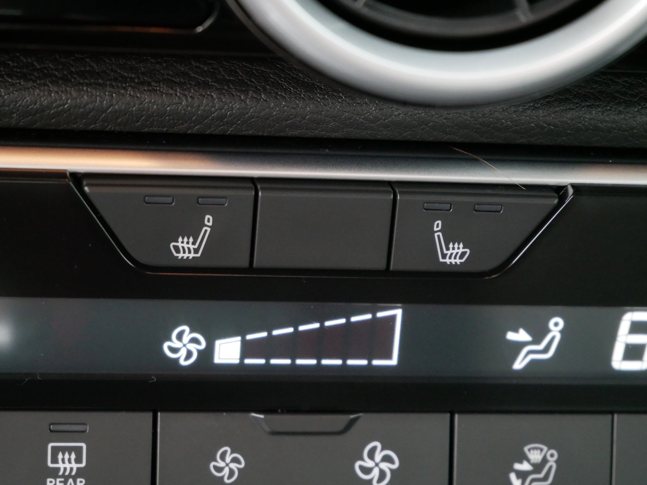 2024 Nissan Sentra SR photo 28