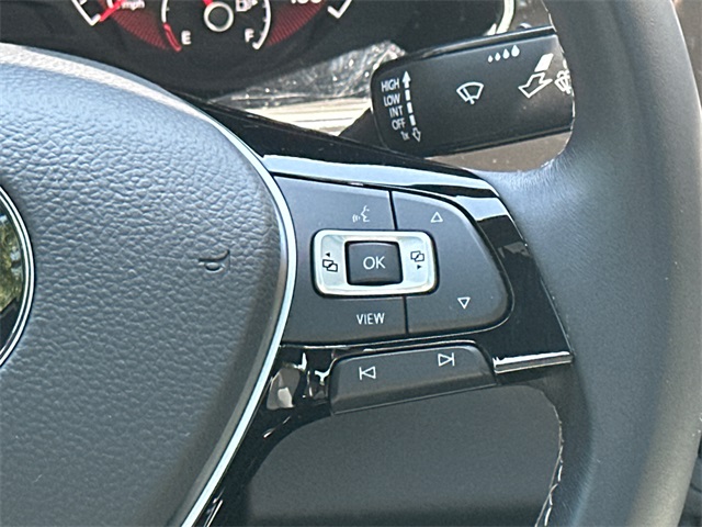 2021 Volkswagen Jetta R-Line photo 24
