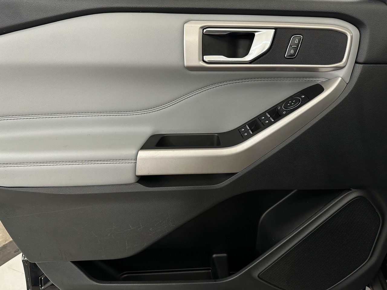 2022 Ford Explorer XLT photo 20