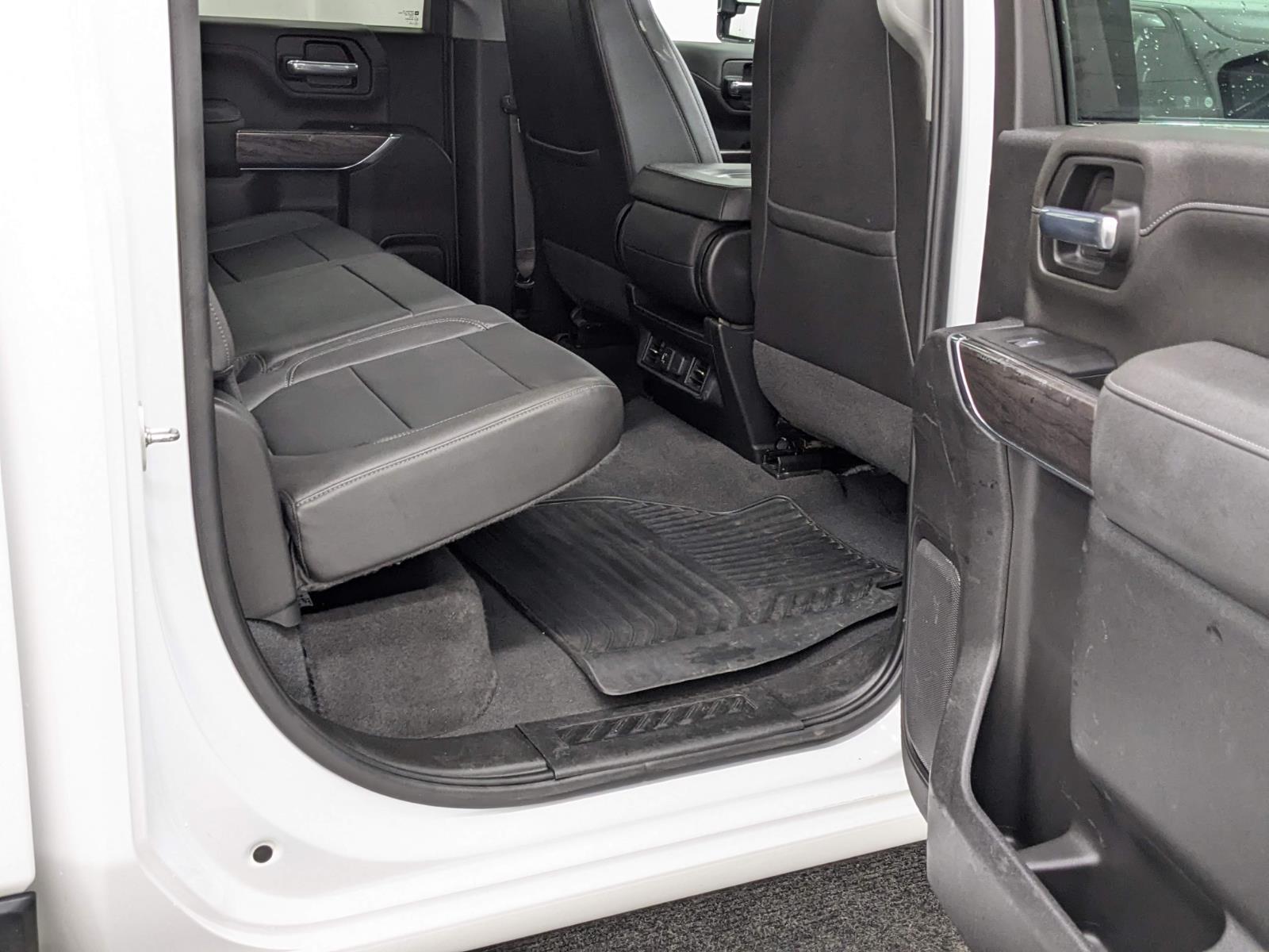 2022 Chevrolet Silverado 2500HD LTZ photo 17