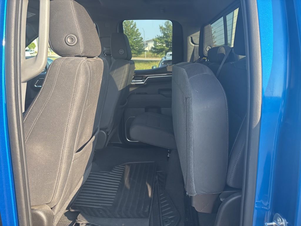 2023 Chevrolet Silverado 1500 LT photo 14