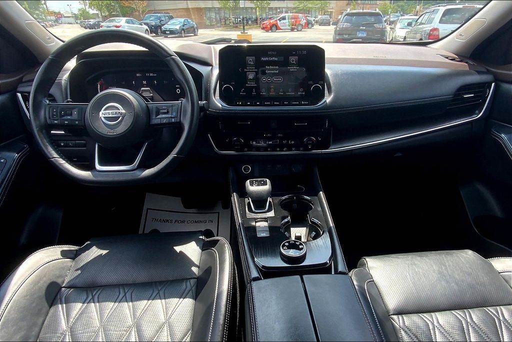 2021 Nissan Rogue Platinum photo 13