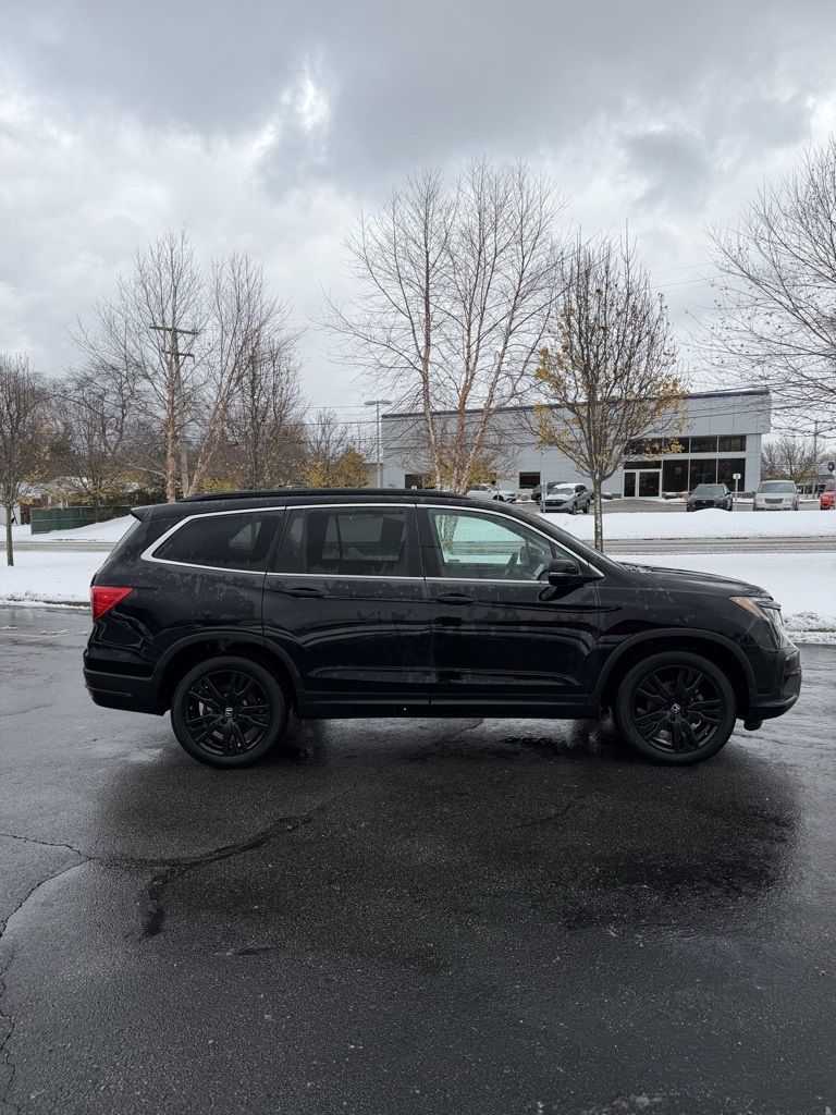 2022 Honda Pilot Special Edition photo 2