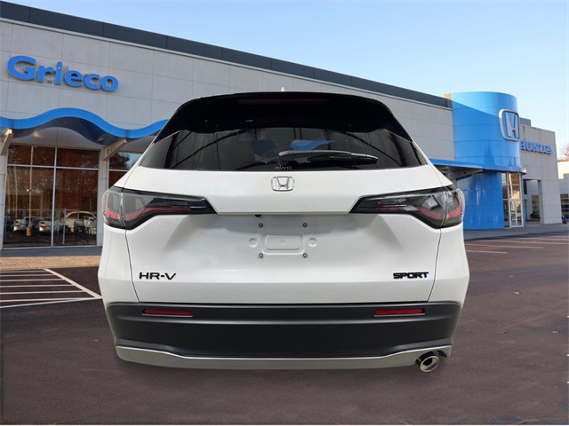 2026 Honda HR-V Sport photo 4