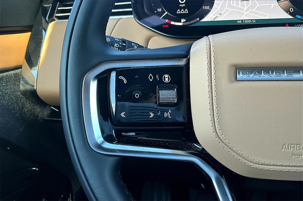2025 Land Rover Range Rover Sport SE photo 18