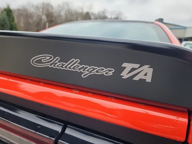 2023 Dodge Challenger R/T photo 7