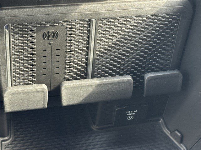 2026 Ram 1500 Laramie photo 24