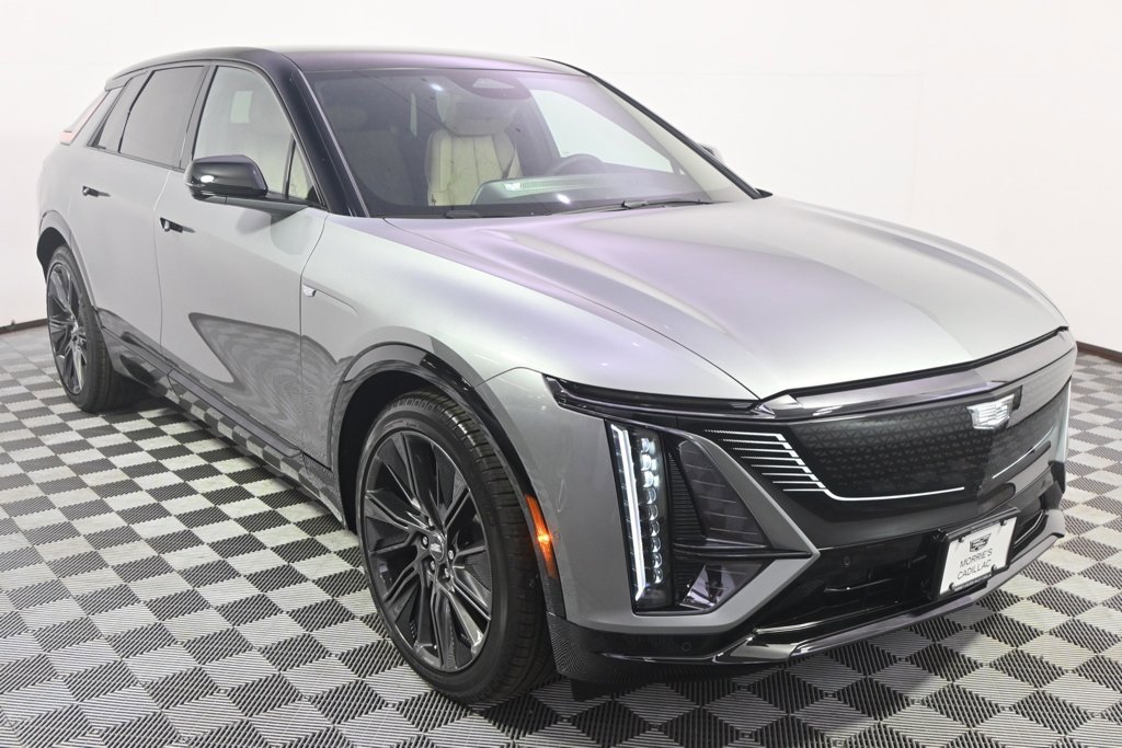 2025 Cadillac Lyriq Sport photo 5