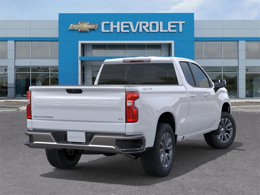 2026 Chevrolet Silverado 1500 LT photo 3