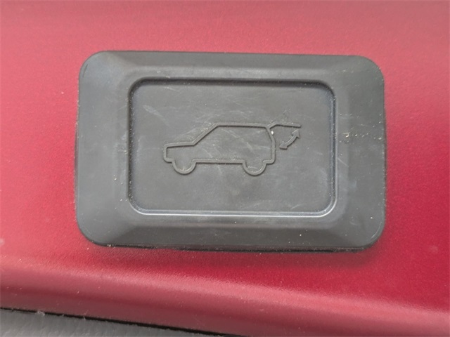 2021 Toyota RAV4 Hybrid XLE Premium photo 25