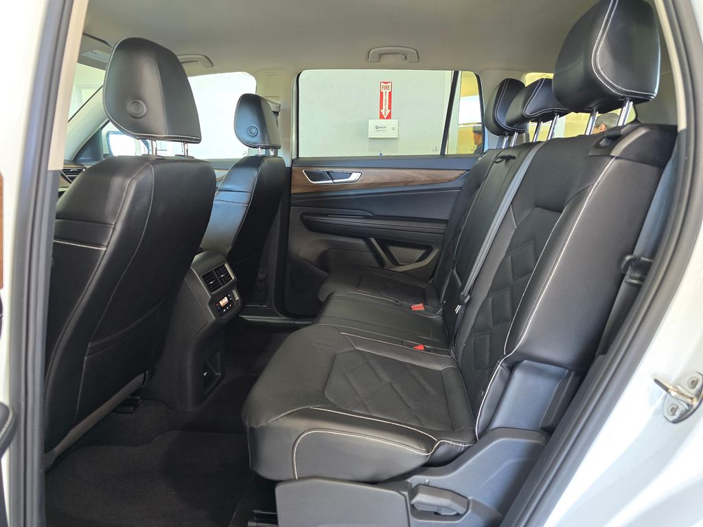 2024 Volkswagen Atlas SE photo 24