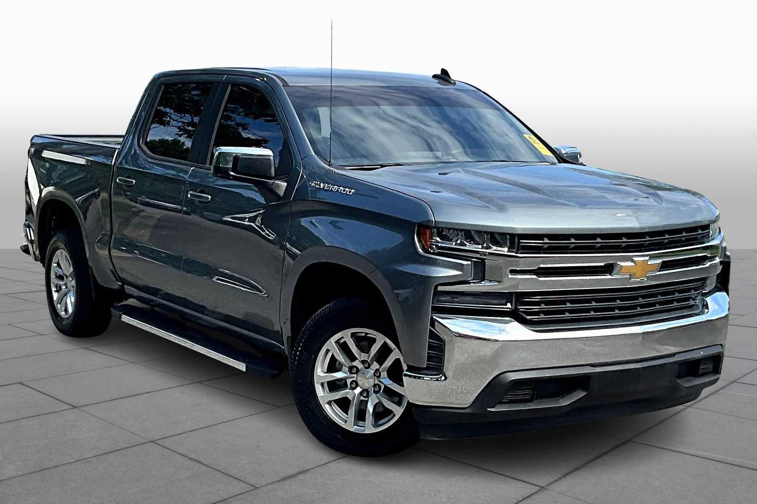 2020 Chevrolet Silverado 1500 LT photo 2