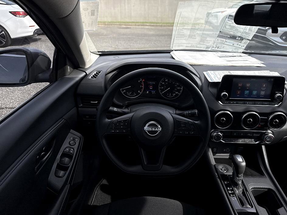 2025 Nissan Sentra S photo 12