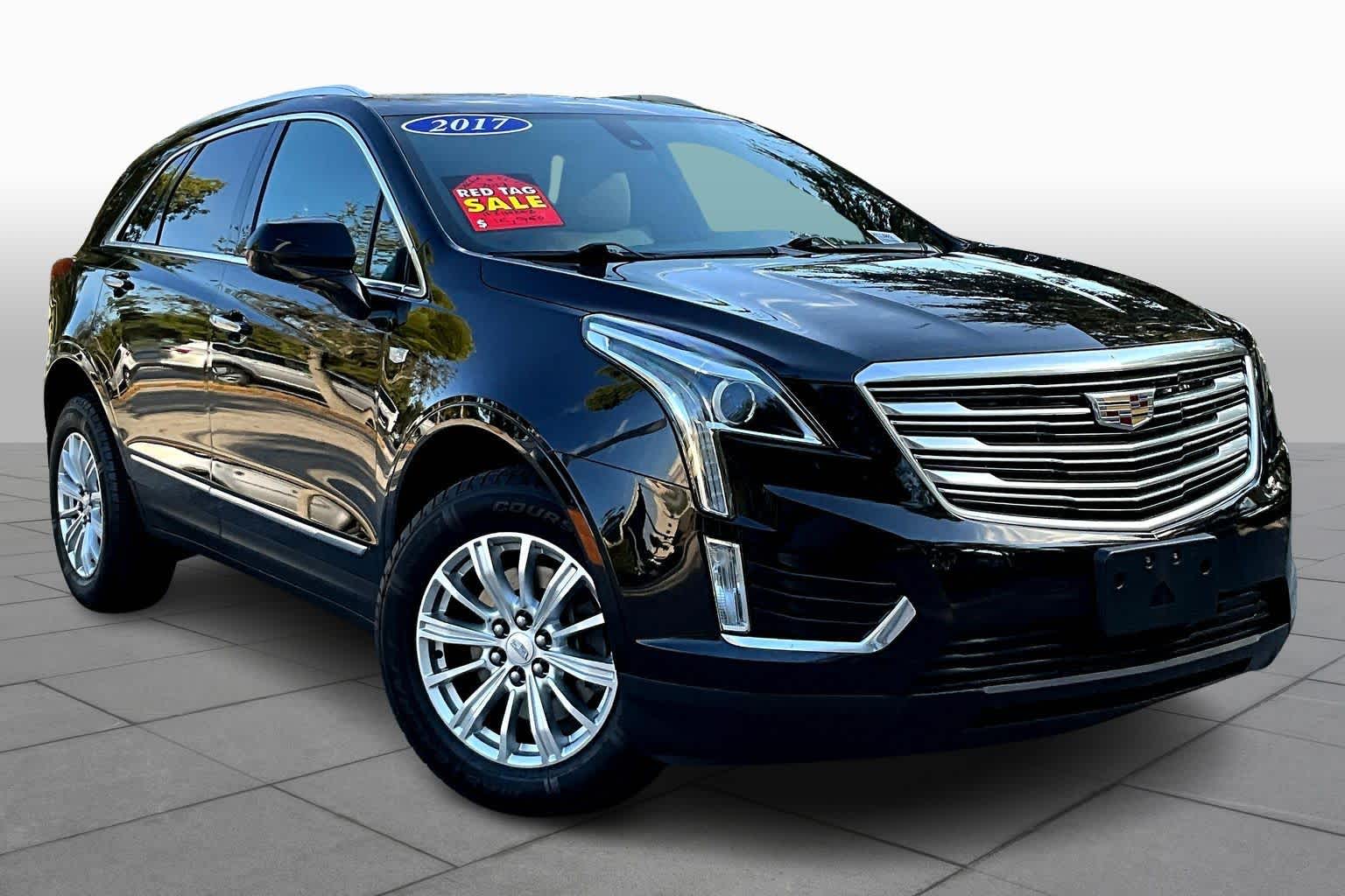 2017 Cadillac XT5 photo 2
