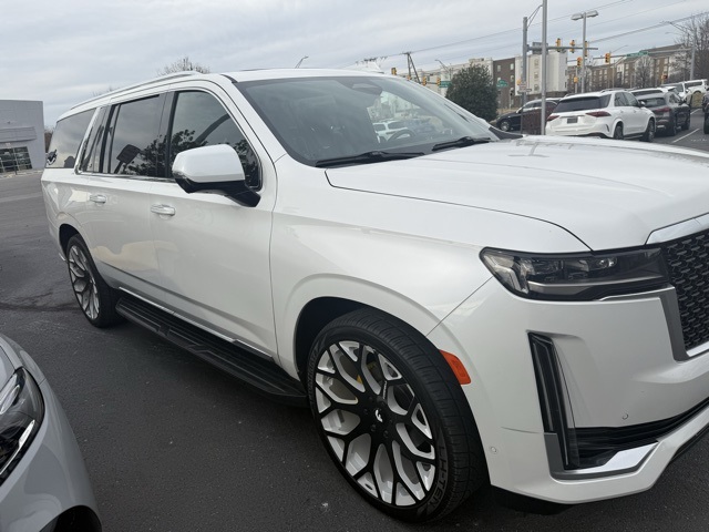 2021 Cadillac Escalade ESV Premium Luxury's photo