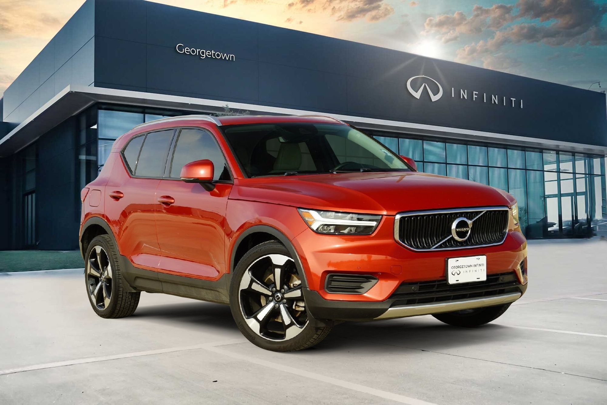 2020 Volvo XC40 Momentum's photo