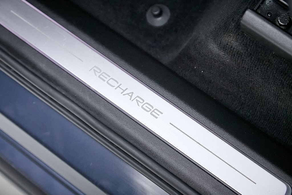 2023 VOLVO XC90 - Image 21