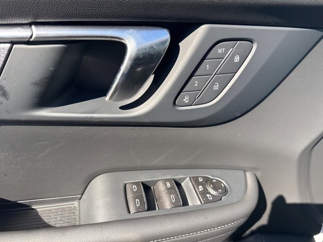 2026 Buick Enclave Sport Touring photo 10
