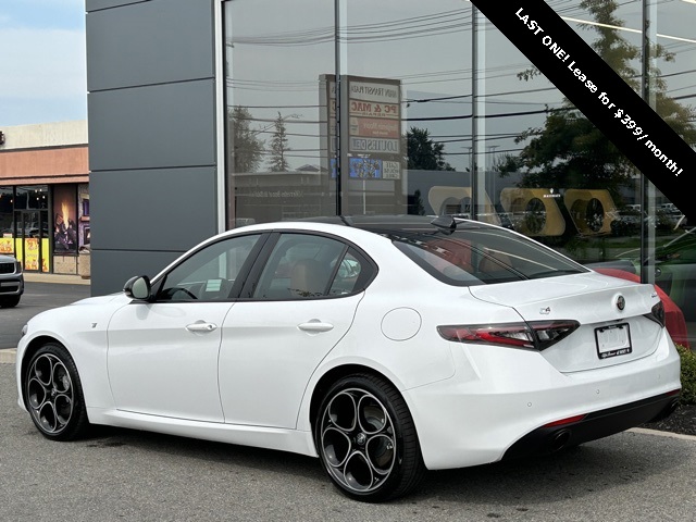 2024 Alfa Romeo Giulia Ti photo 4