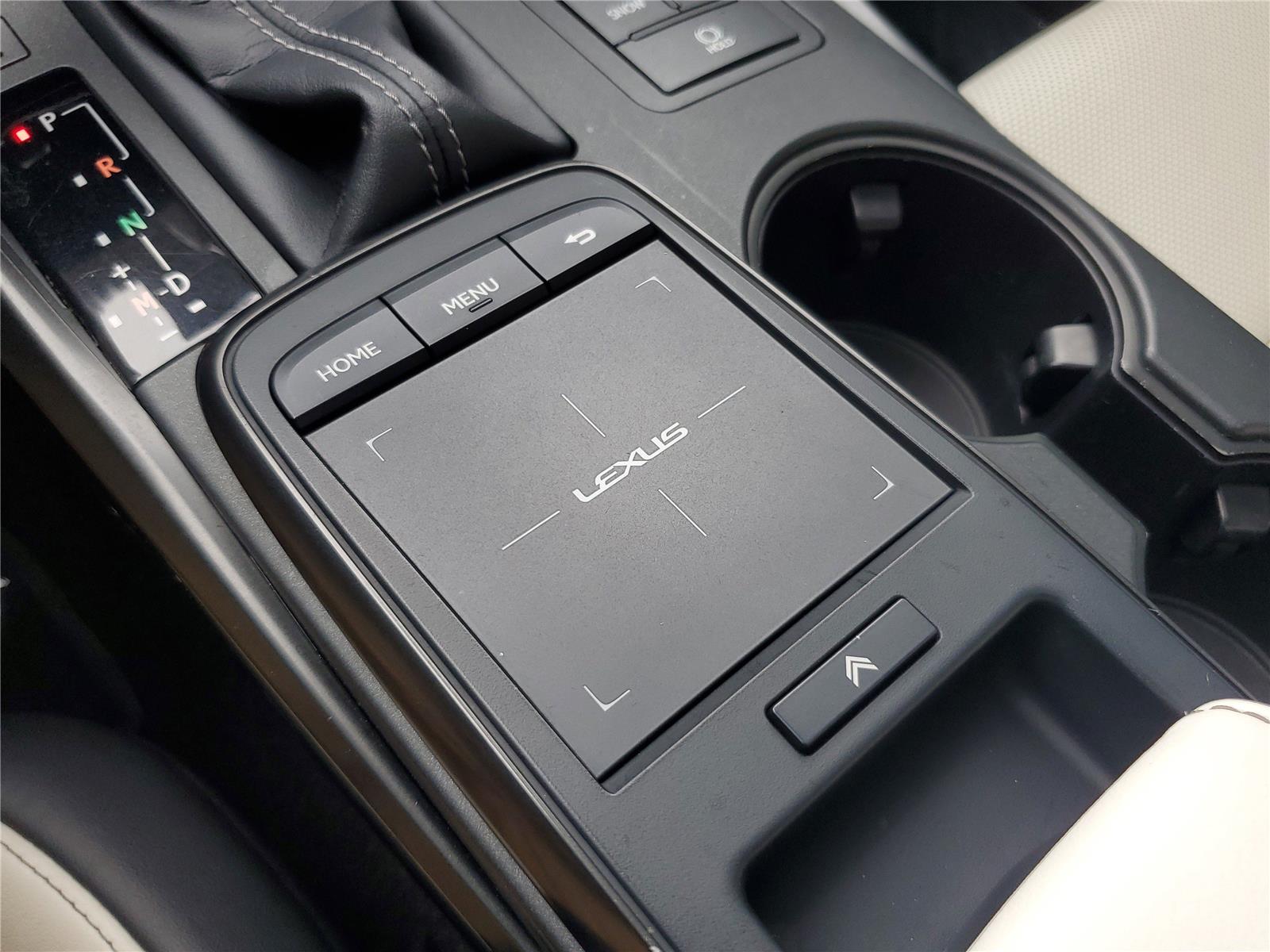 2022 Lexus IS 350 F SPORT photo 32