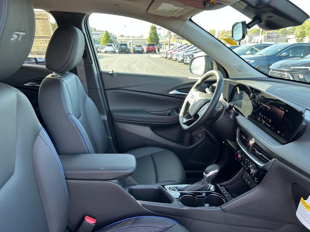 2026 Buick Encore GX Sport Touring photo 17
