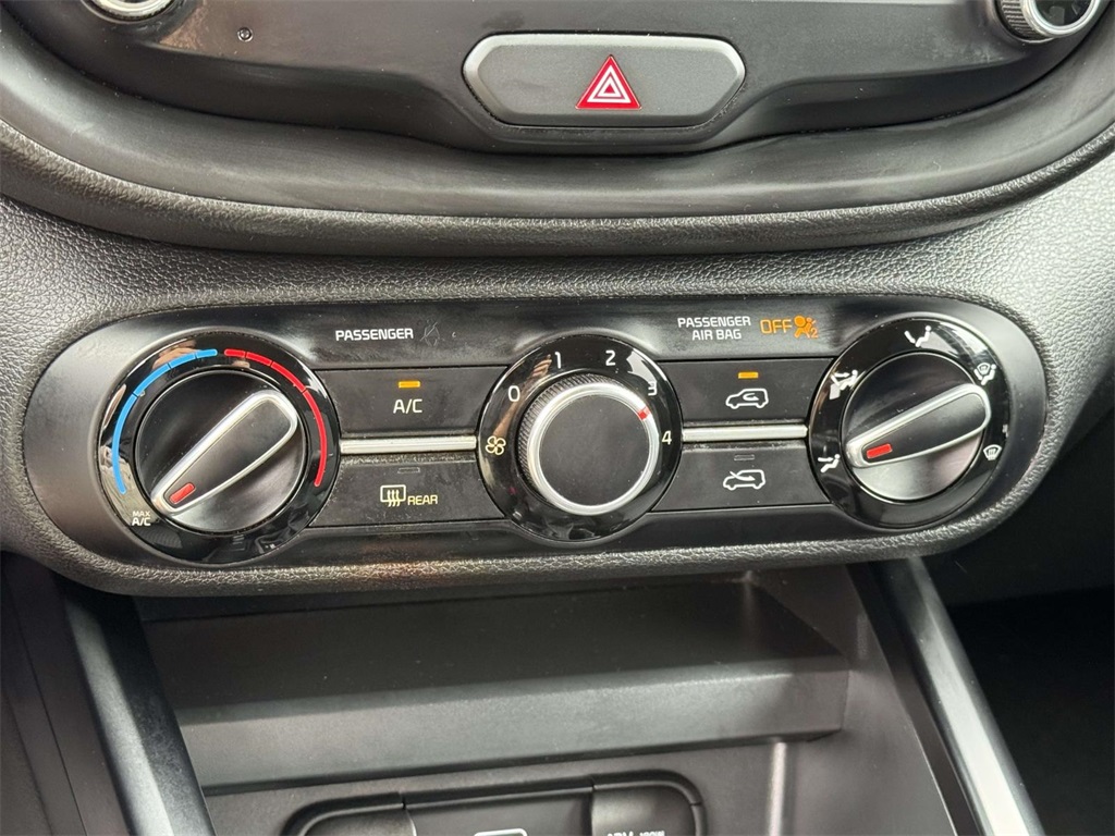 2021 Kia Soul LX photo 18