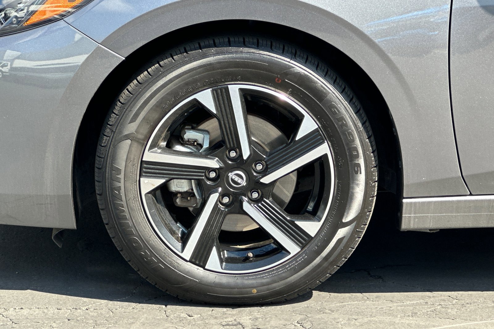 2024 Nissan Sentra SV photo 23