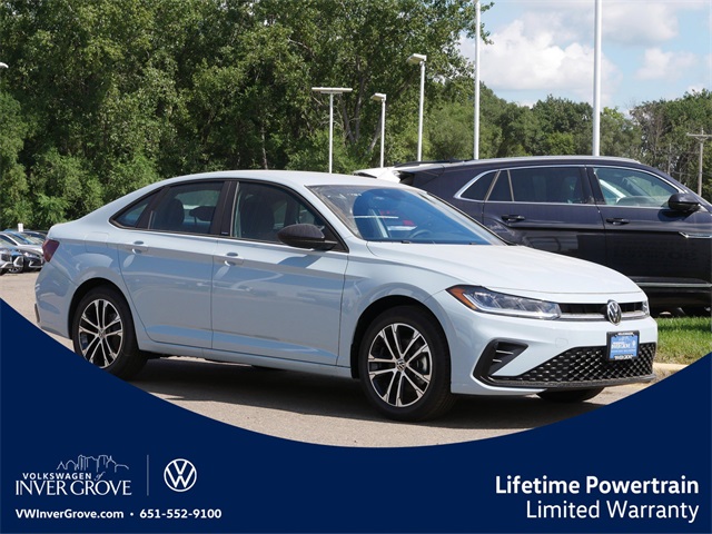 2025 Volkswagen Jetta Sport's photo