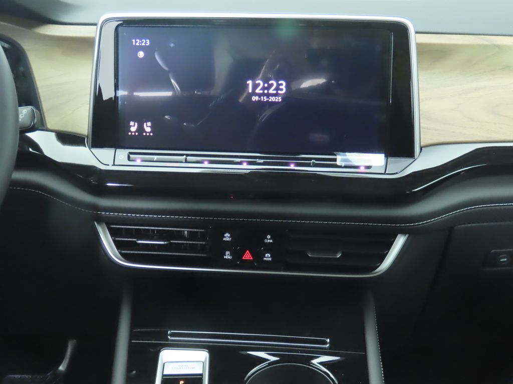 2026 Volkswagen Atlas SE Technology photo 14