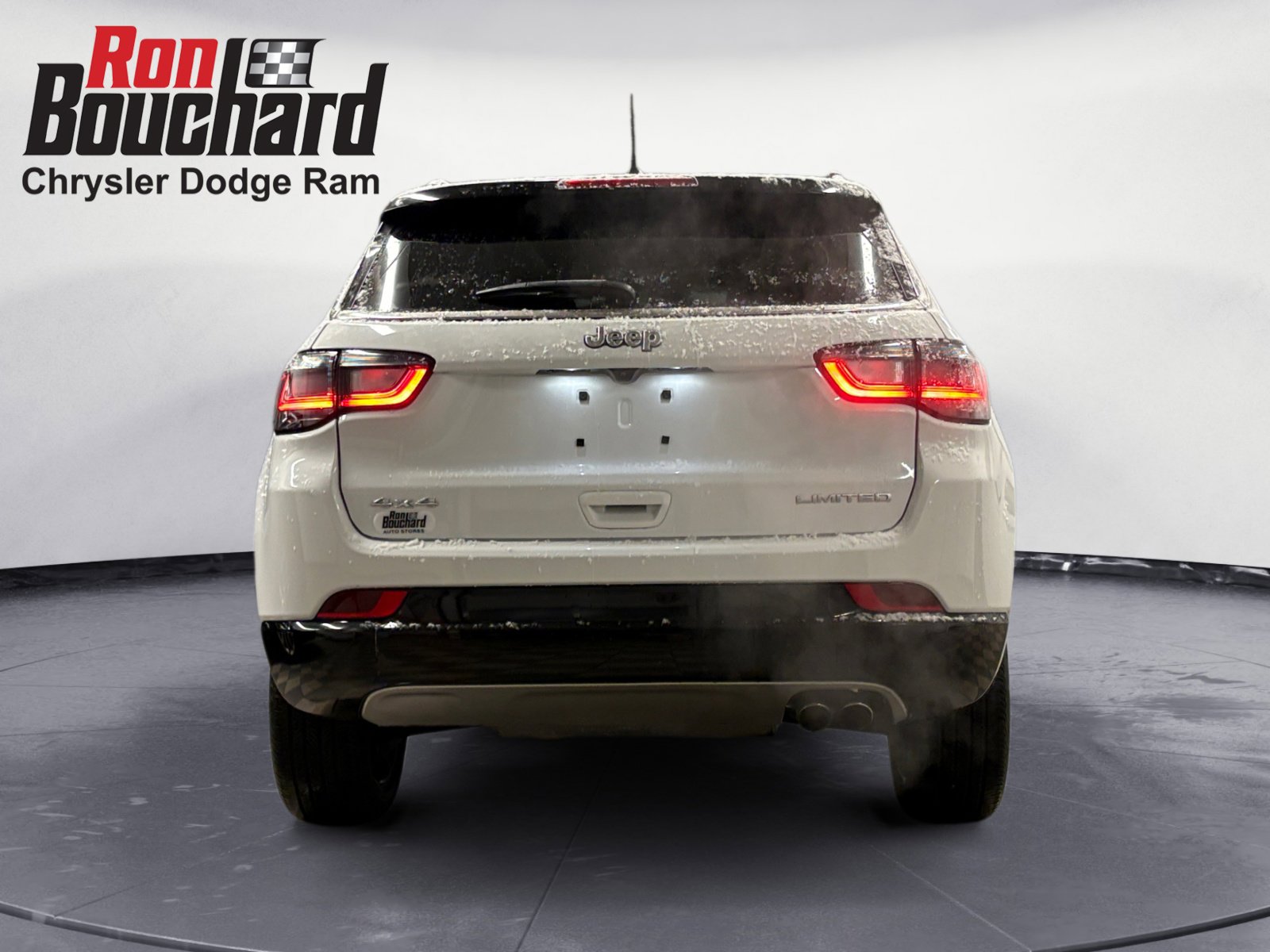 2022 Jeep Compass Limited photo 2