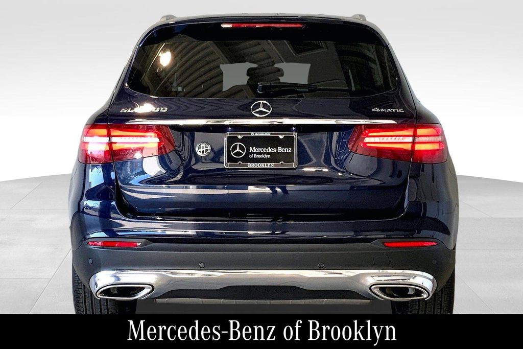 2019 Mercedes Benz GLC 300 4MATIC photo 4