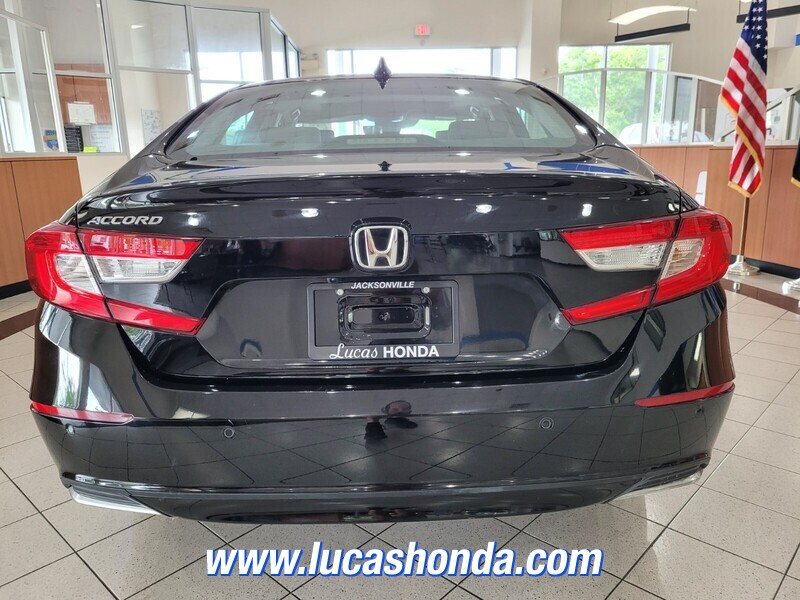 2022 Honda Accord EX-L 1.5T photo 5