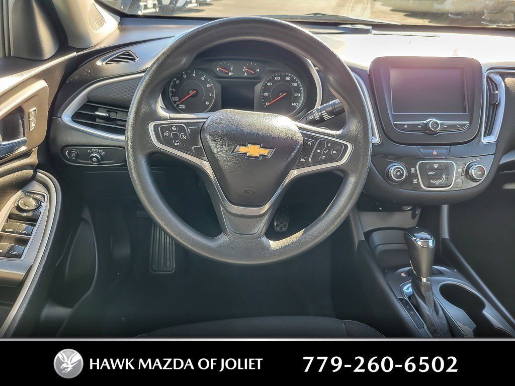 2018 CHEVROLET MALIBU - Image 10