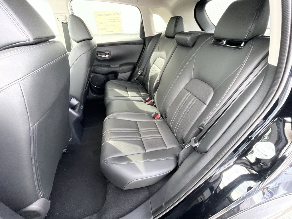2025 Honda HR-V EX-L photo 8