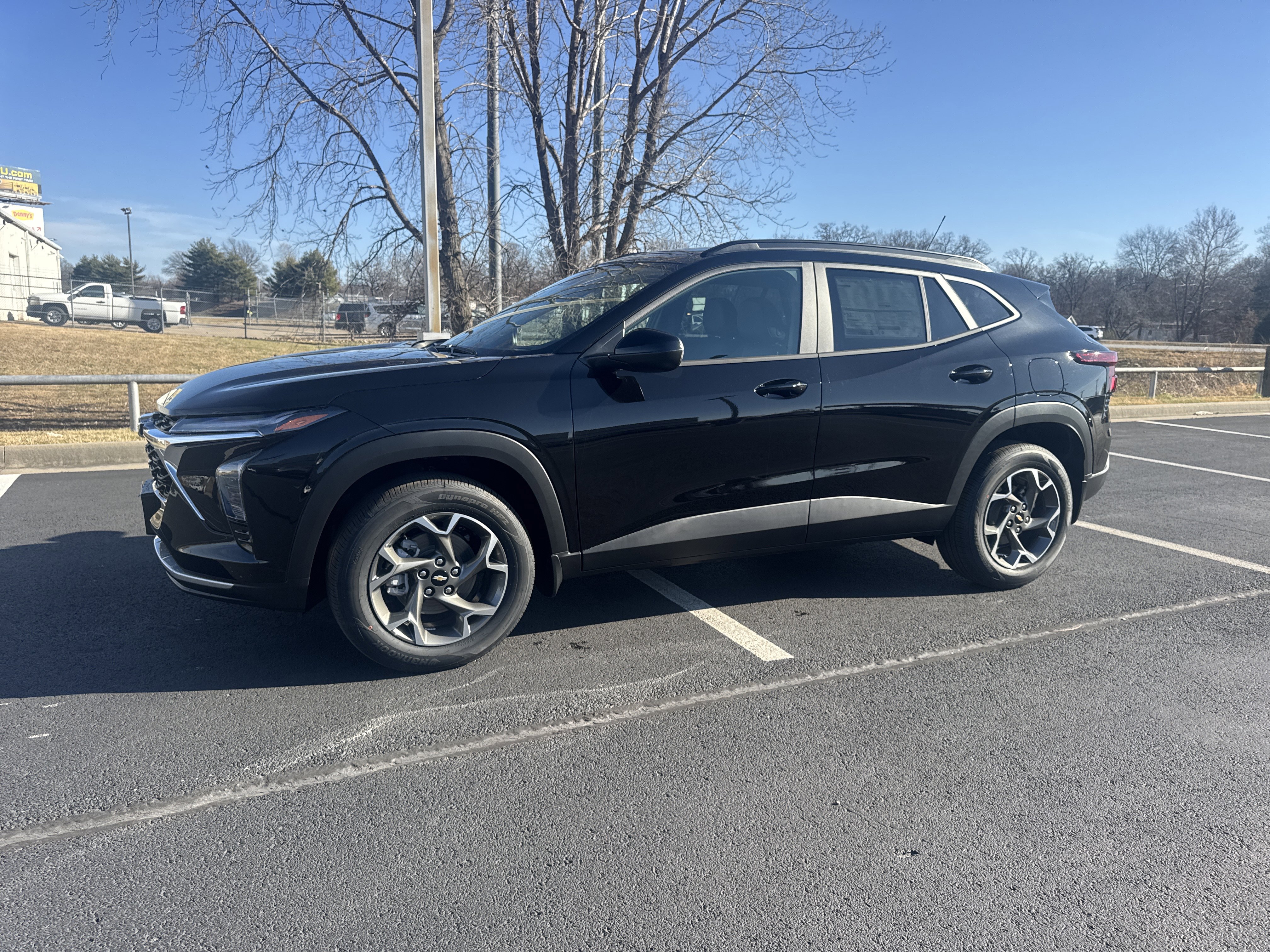 2026 Chevrolet Trax LT's photo