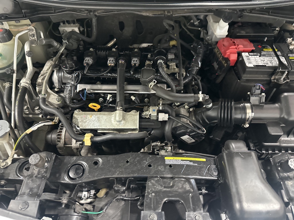 2021 Nissan Versa 1.6 SV photo 11
