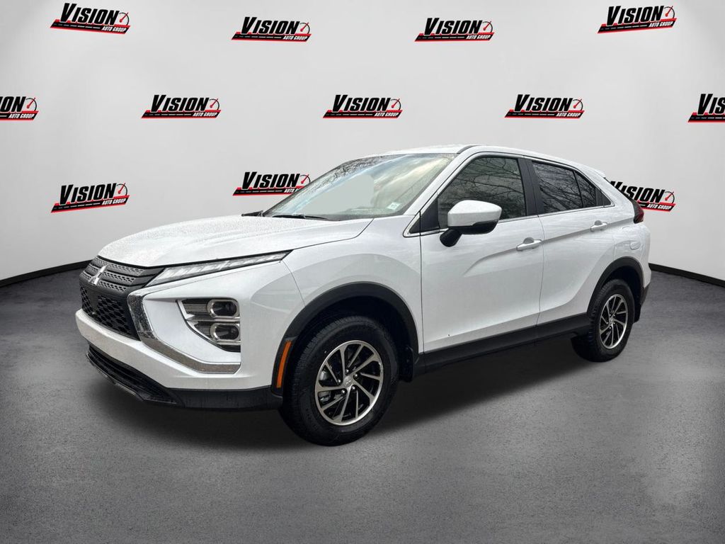 2025 Mitsubishi Eclipse Cross ES's photo