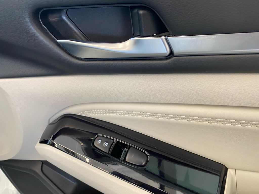 2023 Nissan Altima 2.5 SV photo 15