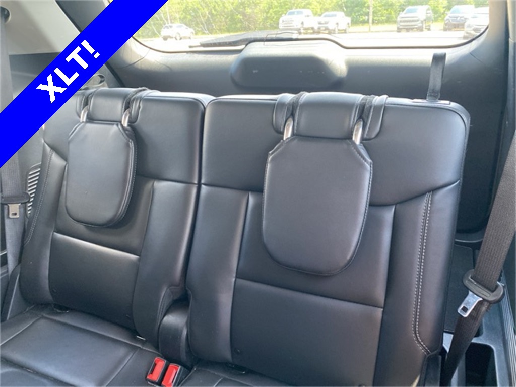 2024 Ford Explorer XLT photo 9