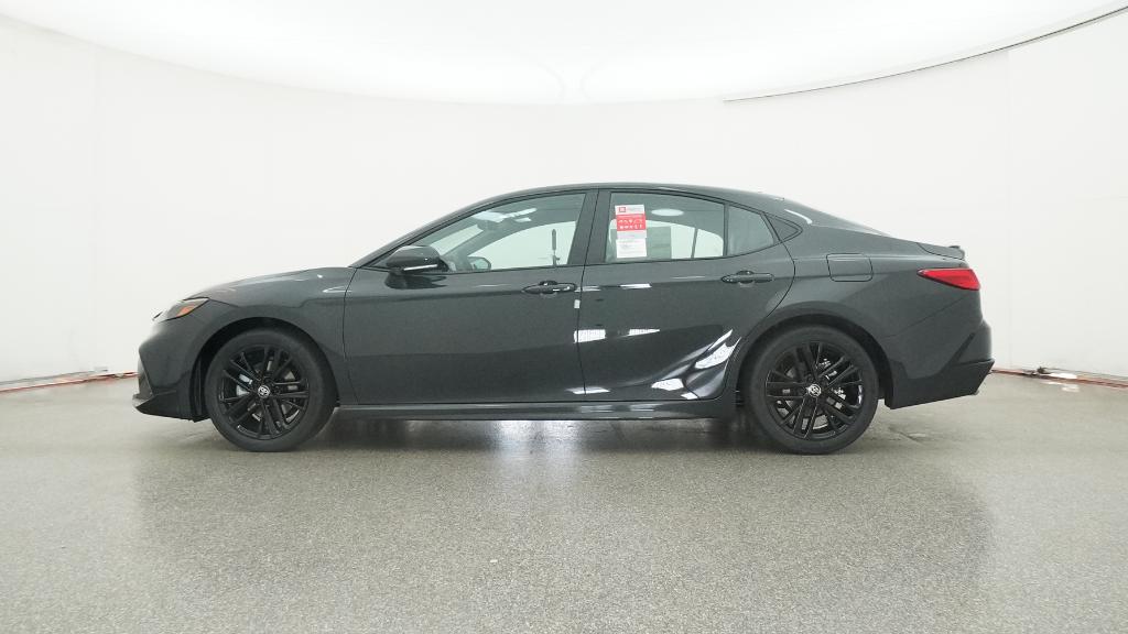 2025 Toyota Camry SE photo 25
