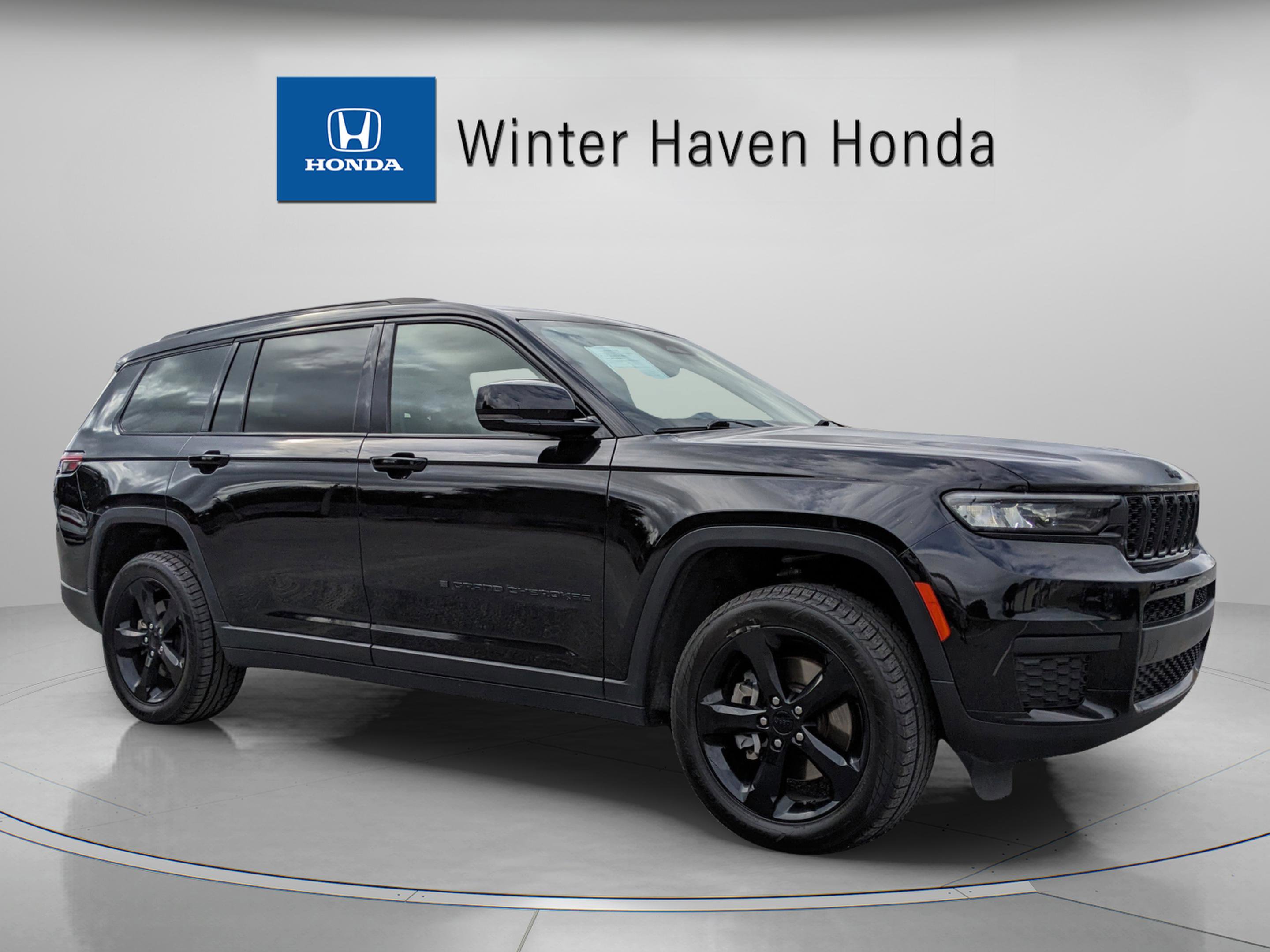 2023 Jeep Grand Cherokee L Altitude's photo