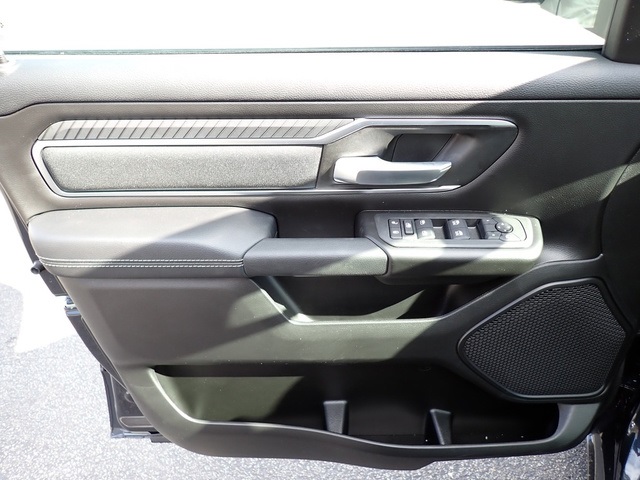2025 Ram 1500 Big Horn Lone Star photo 12