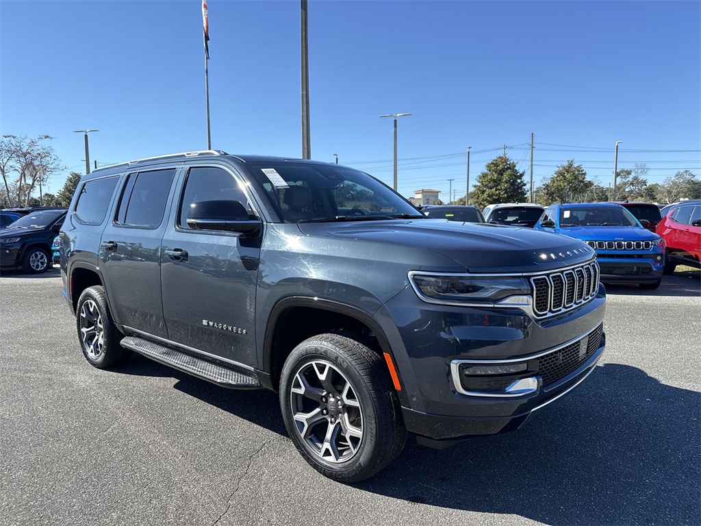 2023 Jeep Wagoneer Series III's photo